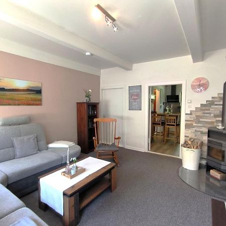 Ferienwohnung Zwischen Den Meeren - Schoene Und Gemuetliche Fewo Mit Garten Dorpstedt Екстер'єр фото
